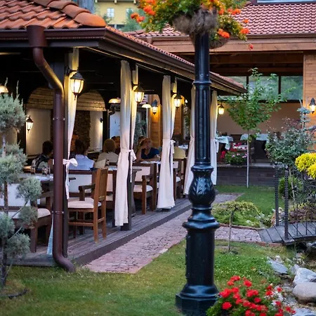 Hotel том и нези класик