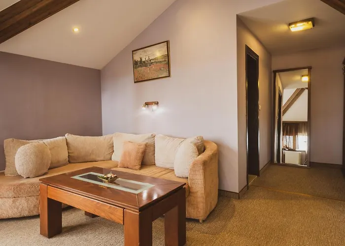 Hotel том и нези класик