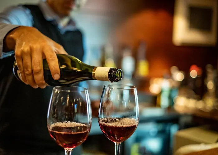 том и нези класик Hotel