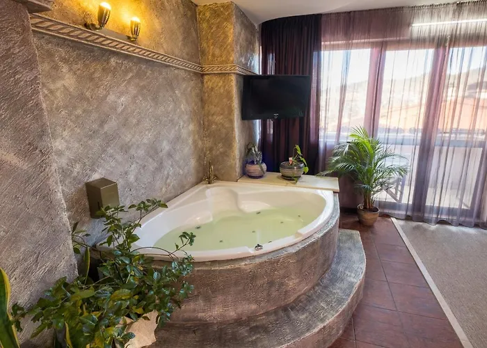 том и нези класик Hotel Velingrad